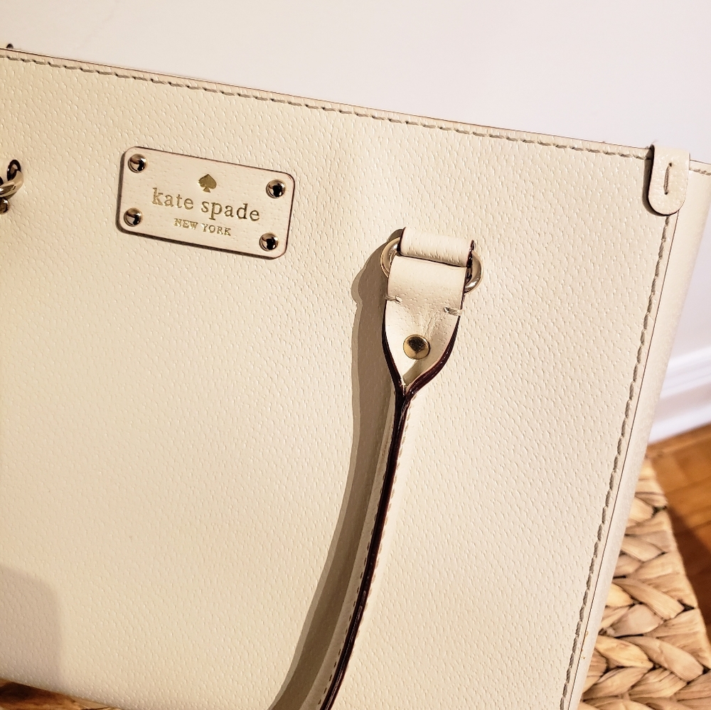Kate Spade Wellesley Quinn purse